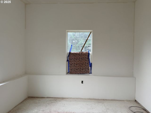 154 SHIPVIEW Rd, Kalama, WA 98625