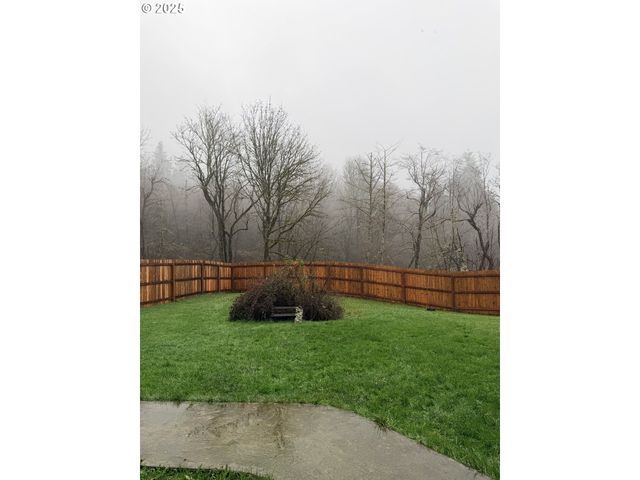 154 SHIPVIEW Rd, Kalama, WA 98625