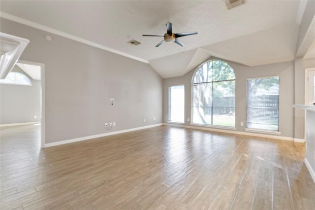 5112 Carefree Drive, League City, TX 77573