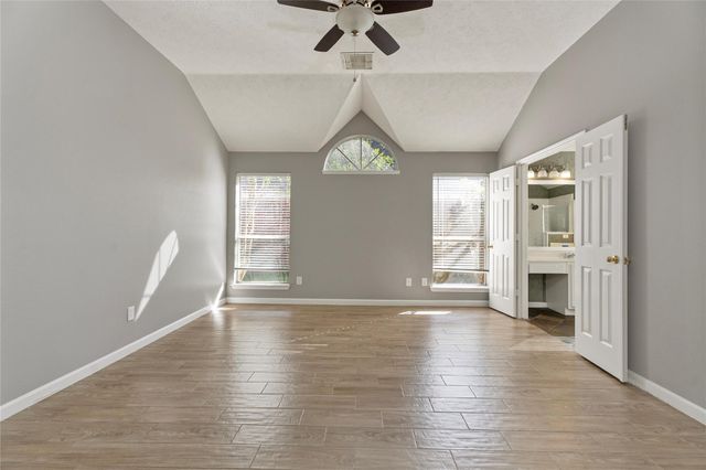 5112 Carefree Drive, League City, TX 77573