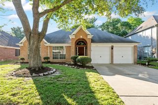 5112 Carefree Drive, League City, TX 77573
