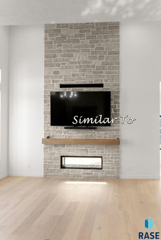 2300 S Meadowview Ave Avenue, Sioux Falls, SD 57110