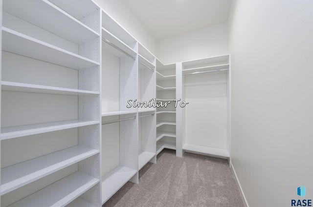 2300 S Meadowview Ave Avenue, Sioux Falls, SD 57110