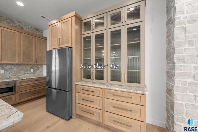 2300 S Meadowview Ave Avenue, Sioux Falls, SD 57110