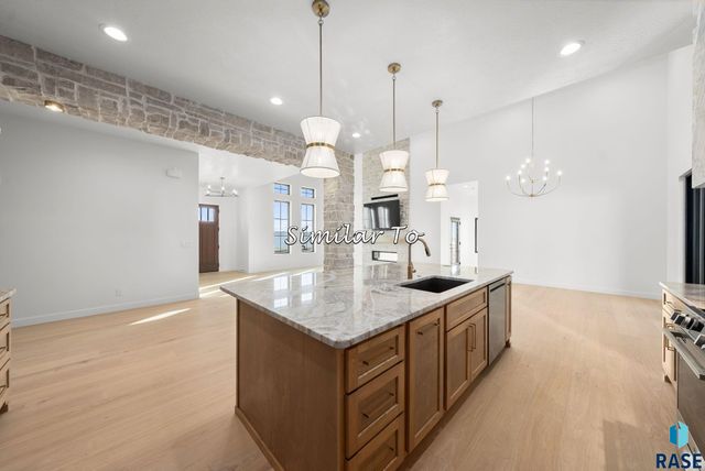 2300 S Meadowview Ave Avenue, Sioux Falls, SD 57110