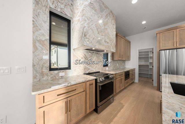 2300 S Meadowview Ave Avenue, Sioux Falls, SD 57110