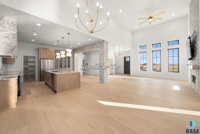 2300 S Meadowview Ave Avenue, Sioux Falls, SD 57110