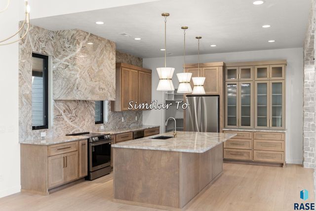 2300 S Meadowview Ave Avenue, Sioux Falls, SD 57110