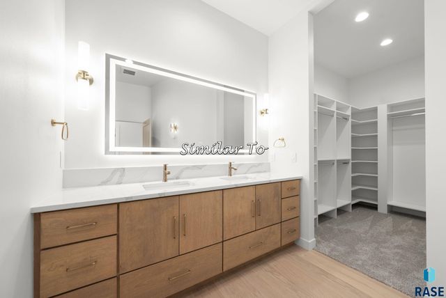 2300 S Meadowview Ave Avenue, Sioux Falls, SD 57110