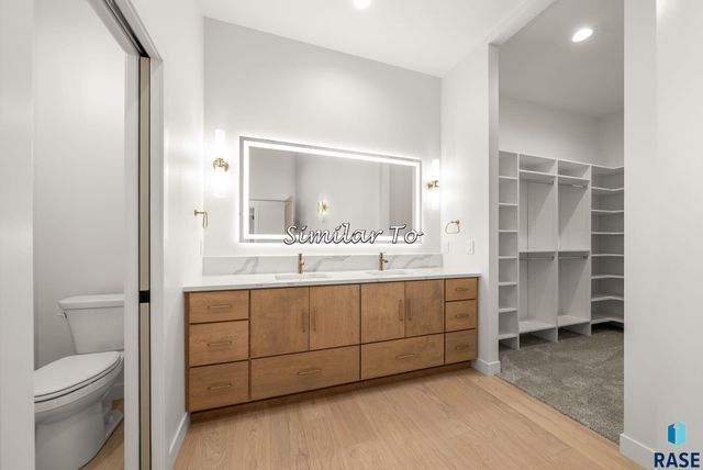 2300 S Meadowview Ave Avenue, Sioux Falls, SD 57110