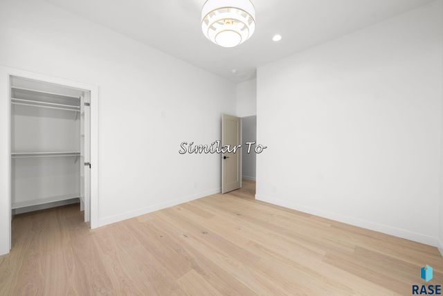 2300 S Meadowview Ave Avenue, Sioux Falls, SD 57110