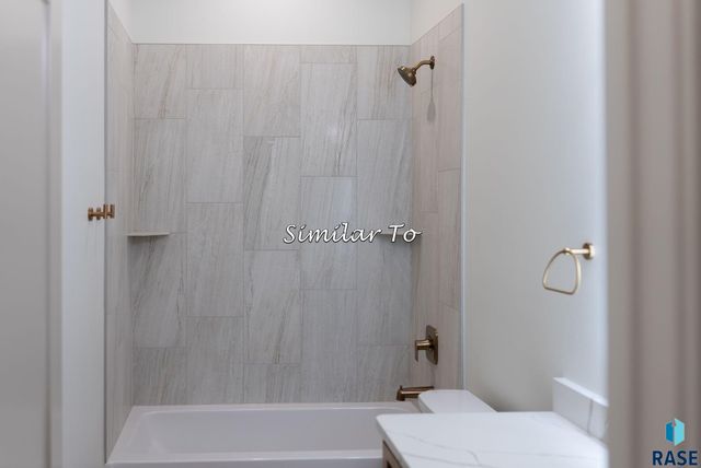 2300 S Meadowview Ave Avenue, Sioux Falls, SD 57110