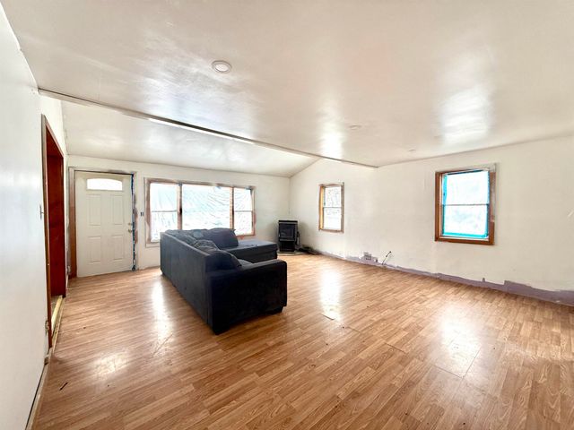 25 Maillet Road, Lunenburg, VT 05906