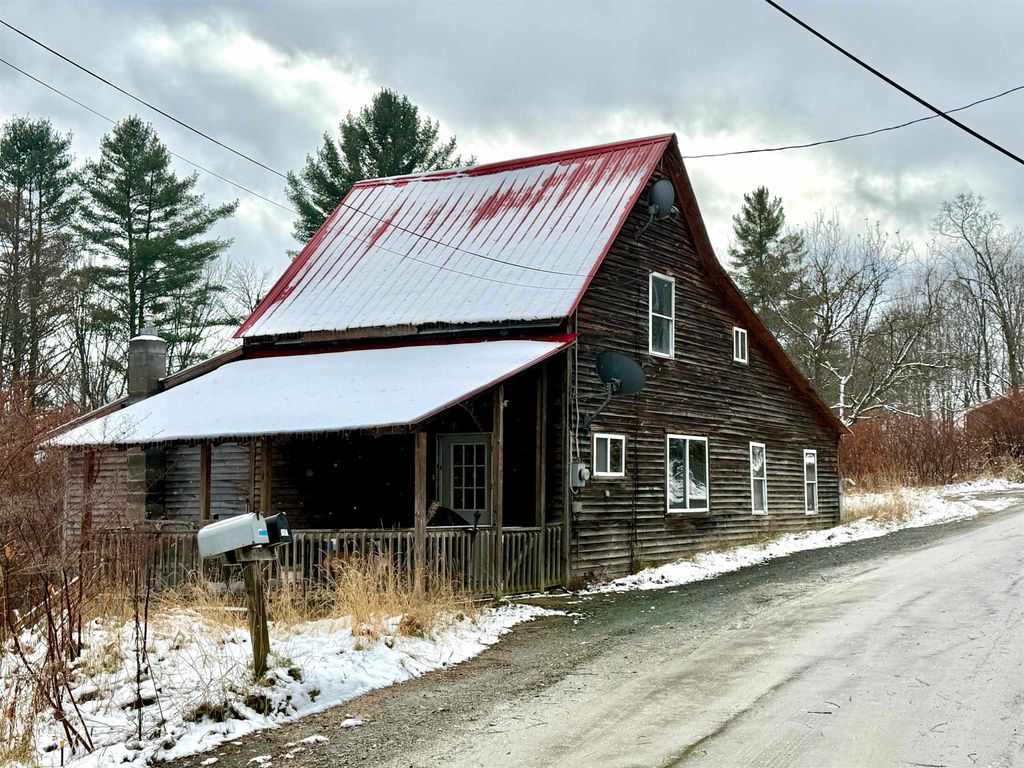 25 Maillet Road, Lunenburg, VT 05906