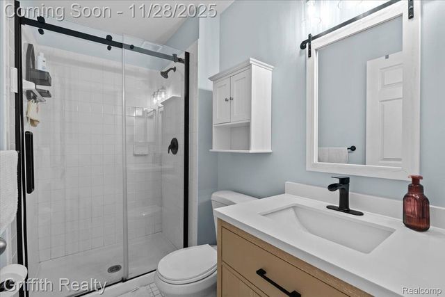 182 Barrington Circle, Orion Charter Township, MI 48360