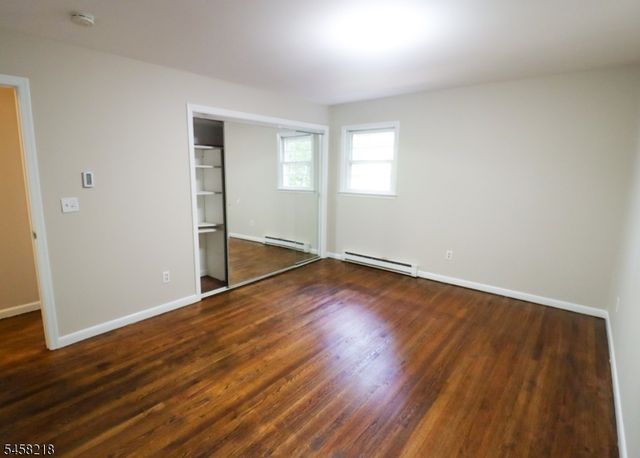 95 Longwood Lake Rd, Jefferson Twp., NJ 07438