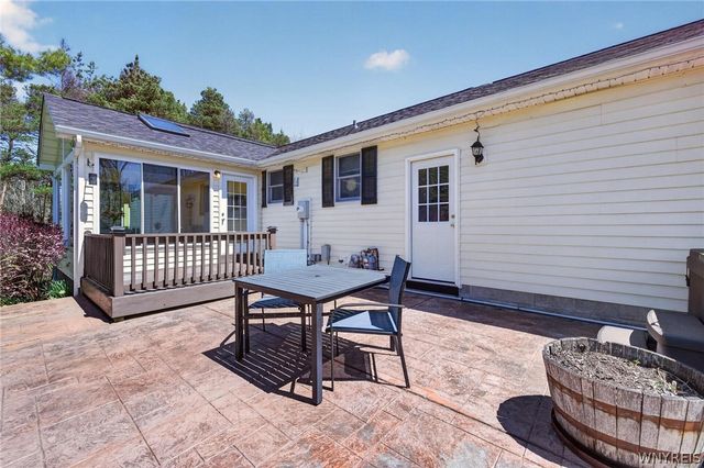 1600 County Line Road, Alden, NY 14004