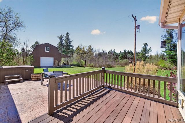 1600 County Line Road, Alden, NY 14004