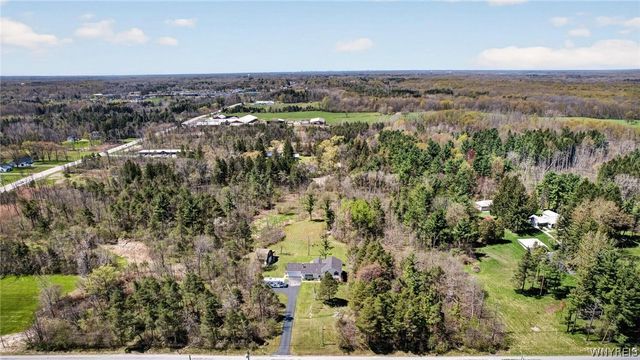 1600 County Line Road, Alden, NY 14004