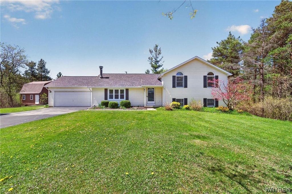 1600 County Line Road, Alden, NY 14004