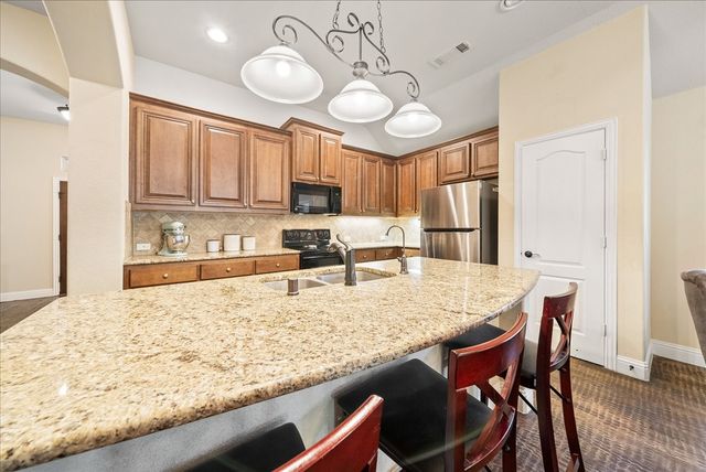 5009 Spruce Street, Krum, TX 76249