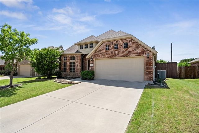 5009 Spruce Street, Krum, TX 76249