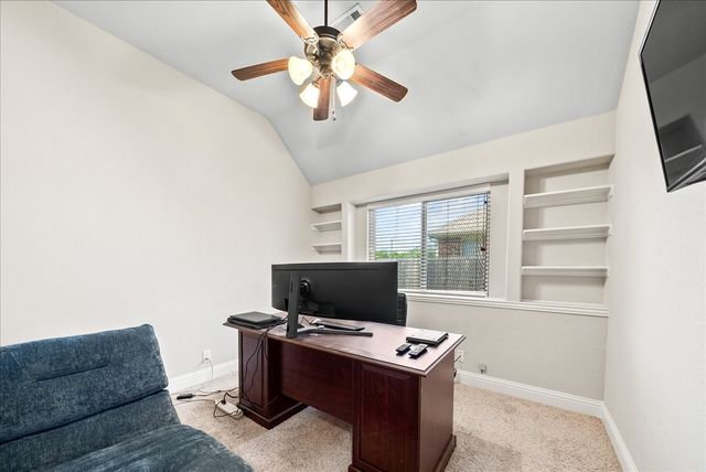 5009 Spruce Street, Krum, TX 76249