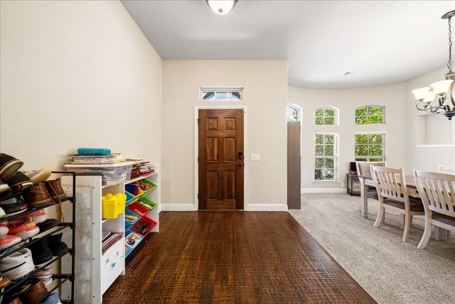 5009 Spruce Street, Krum, TX 76249