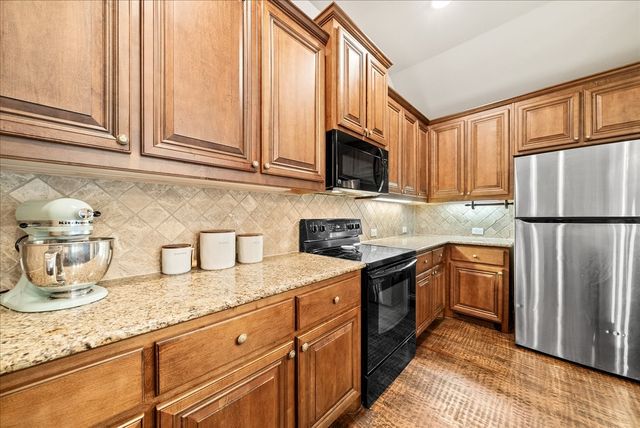 5009 Spruce Street, Krum, TX 76249