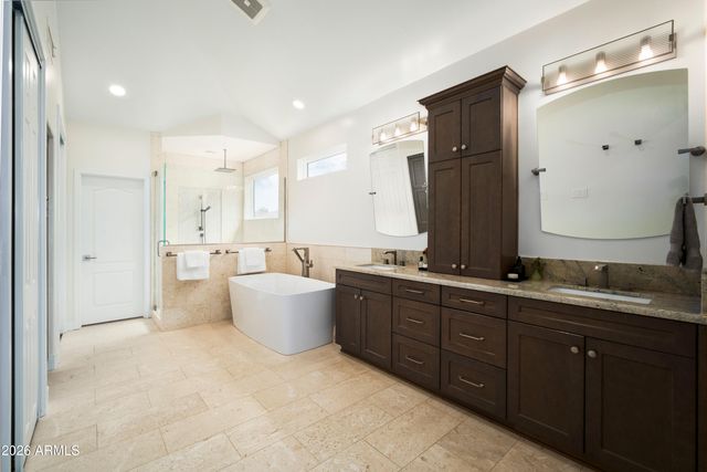 7427 E BERYL Avenue, Scottsdale, AZ 85258