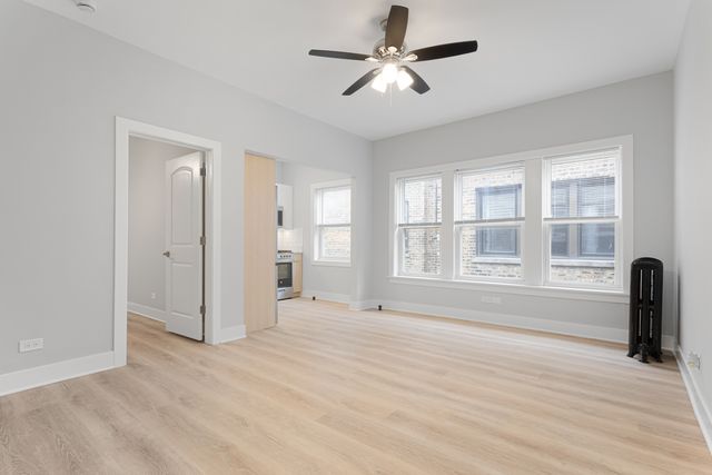 7600 N Sheridan Road 203, Chicago, IL 60626