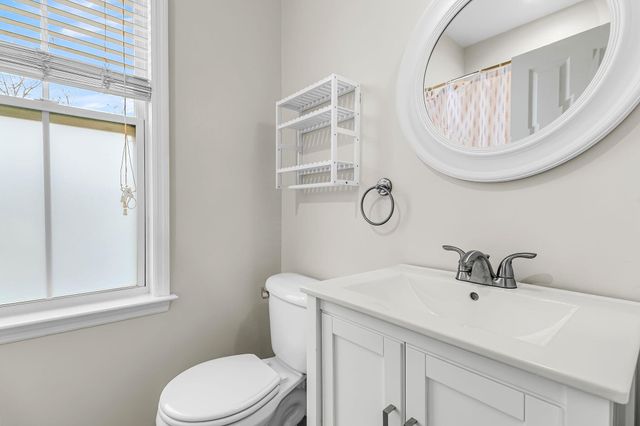 100 Hyacinth Street, Summerville, SC 29483