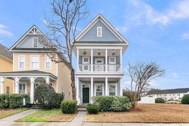 100 Hyacinth Street, Summerville, SC 29483