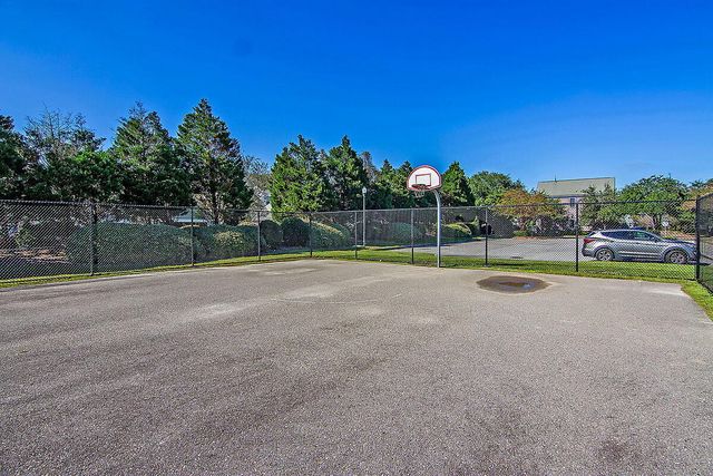 100 Hyacinth Street, Summerville, SC 29483