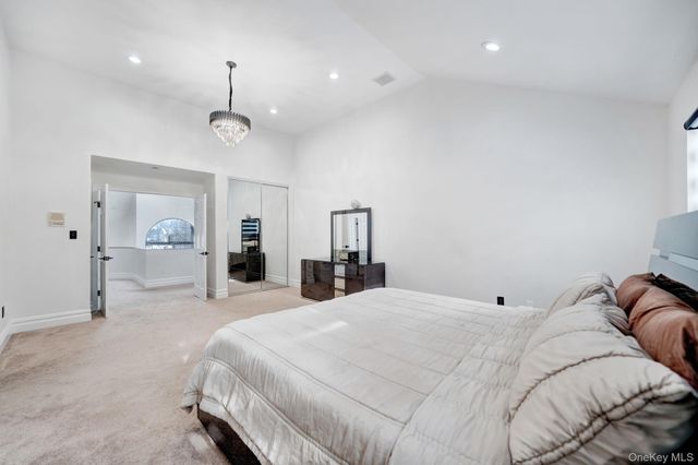 219 Carnation Drive, Farmingdale, NY 11735