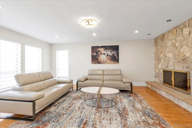 219 Carnation Drive, Farmingdale, NY 11735