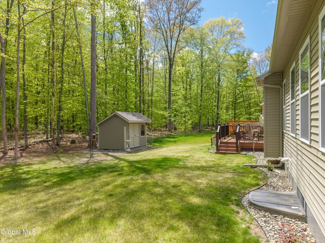 17 Appleton Street, Ballston, NY 12019