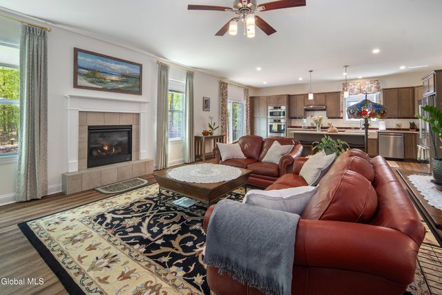 17 Appleton Street, Ballston, NY 12019