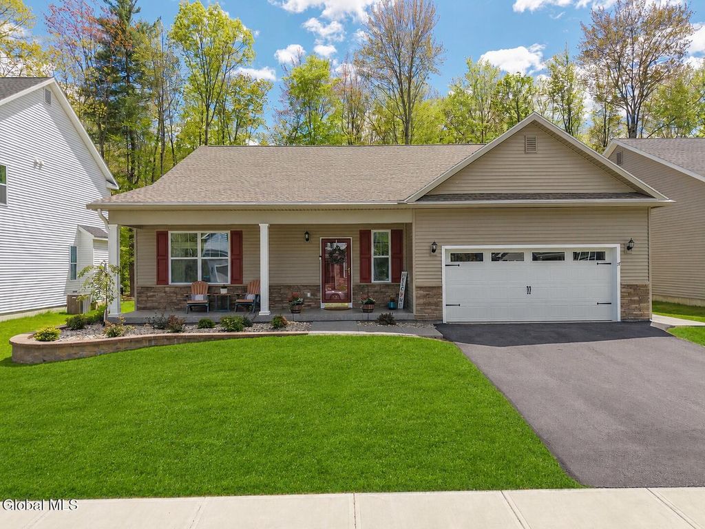 17 Appleton Street, Ballston, NY 12019