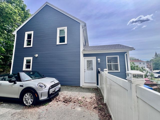 15 1st 15, Woburn, MA 01801