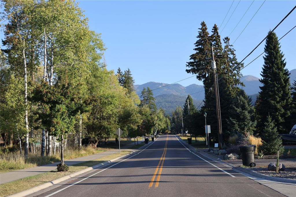 703 Cottonwood Court, Whitefish, MT 59937 photo 4