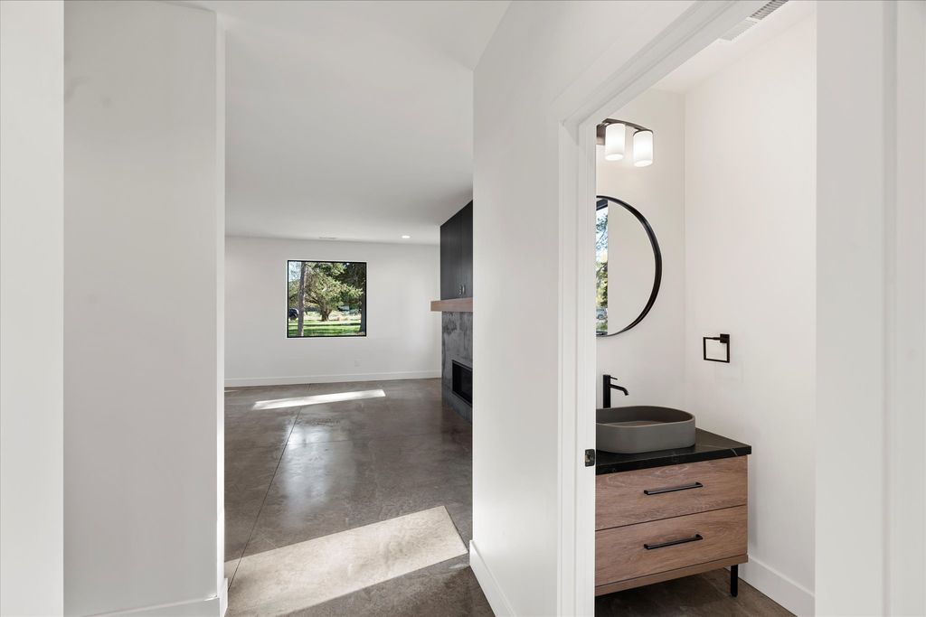 703 Cottonwood Court, Whitefish, MT 59937 photo 8