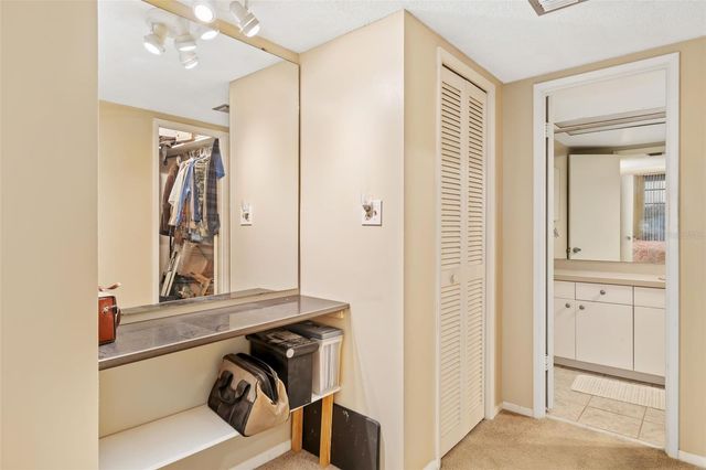 7461 W COUNTRY CLUB DRIVE 404, Sarasota, FL 34243