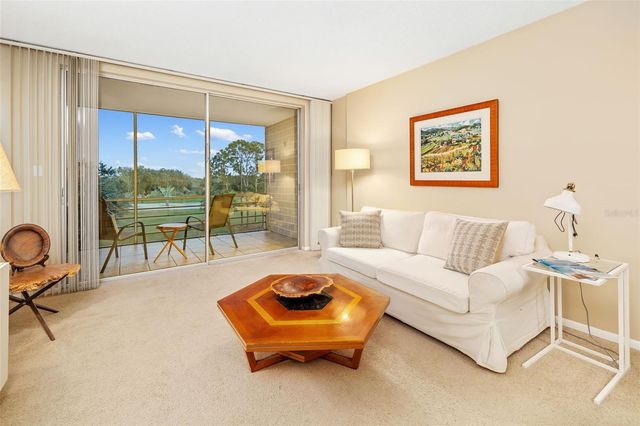 7461 W COUNTRY CLUB DRIVE 404, Sarasota, FL 34243