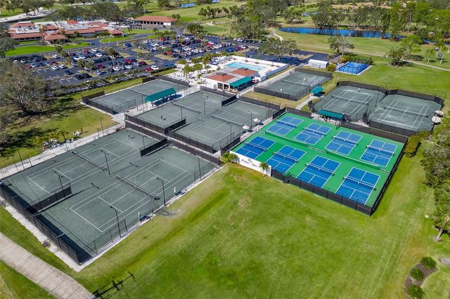 7461 W COUNTRY CLUB DRIVE 404, Sarasota, FL 34243