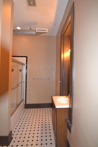 214 S Campbell Avenue, Springfield, MO 65806