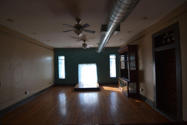 214 S Campbell Avenue, Springfield, MO 65806