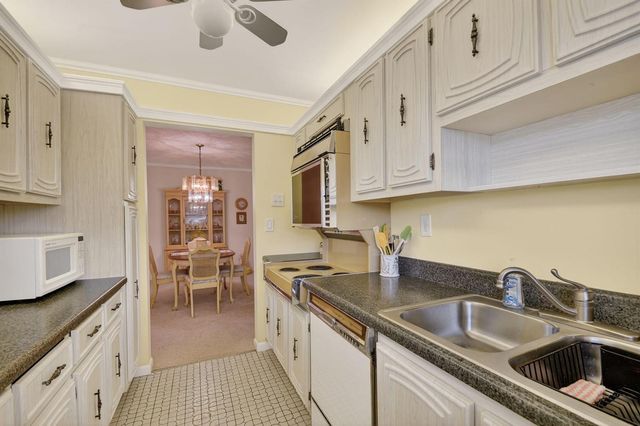 615 High Point Drive C, Delray Beach, FL 33445