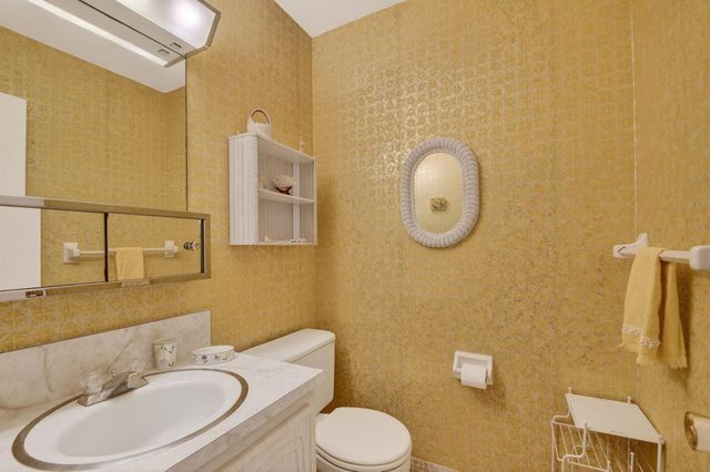 615 High Point Drive C, Delray Beach, FL 33445