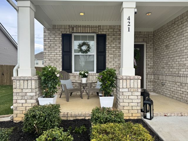 421 Wind Dance Dr, Lebanon, TN 37087
